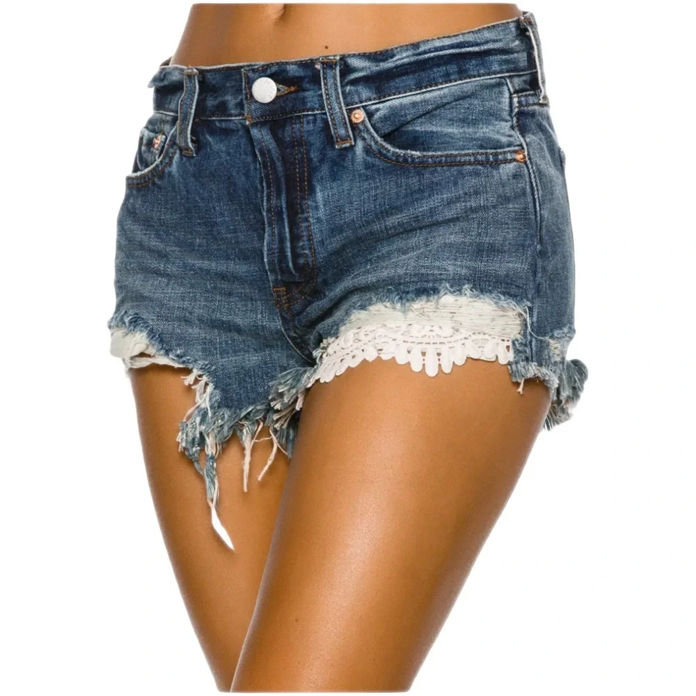 Free People OB585971 Avery Blue Daisy Chain Lace Cutoff Frayed Denim Short - Picture 1 of 10